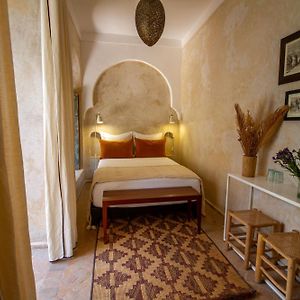 Camera standard con letto king size